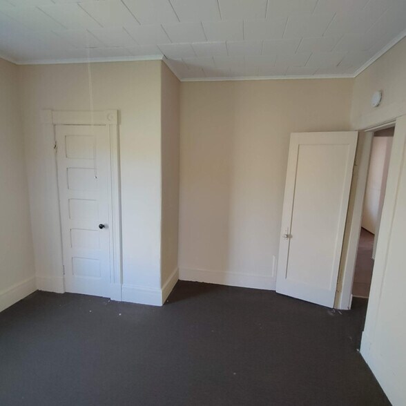 Building Photo - 39 Wendell Pl