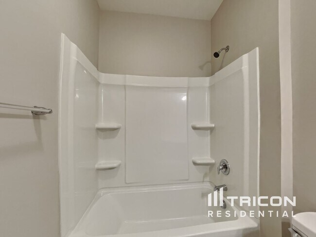 Building Photo - 1064 Bitting Hall Cir