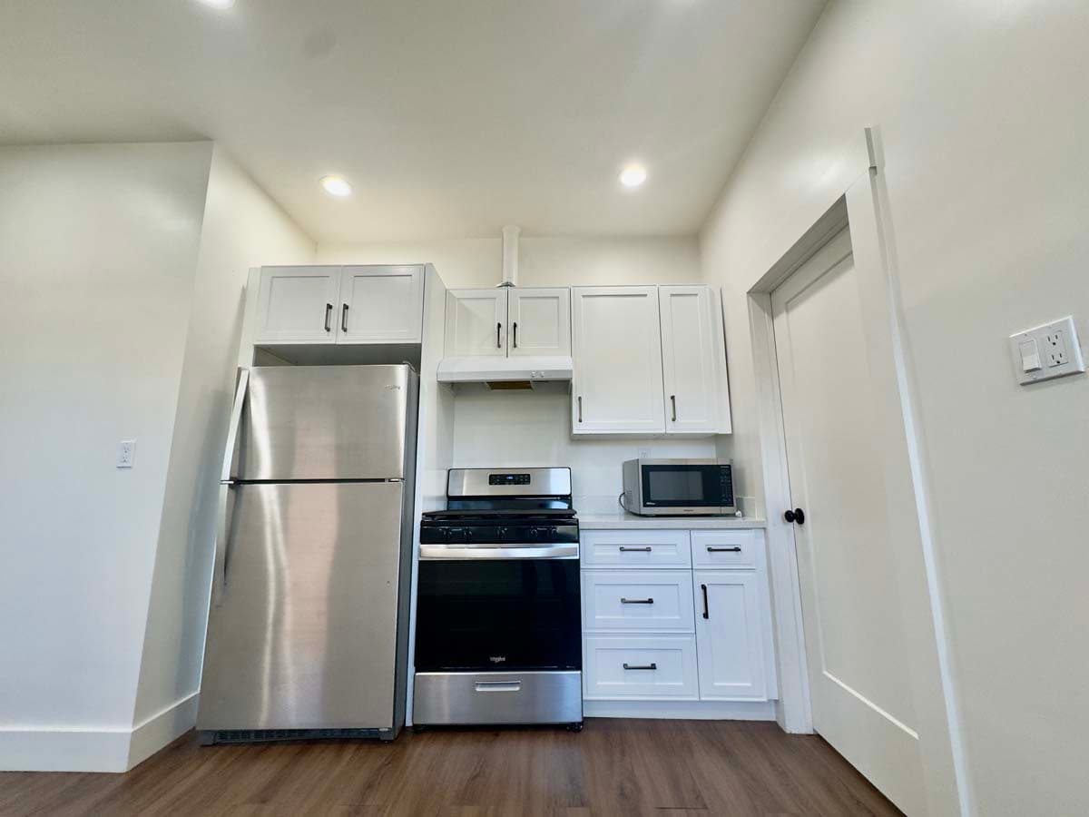 Building Photo - 1303 Adeline St