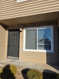 Building Photo - 719 N Beverly Ln