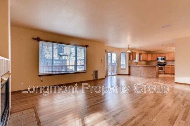 Building Photo - 709 Clarendon Dr