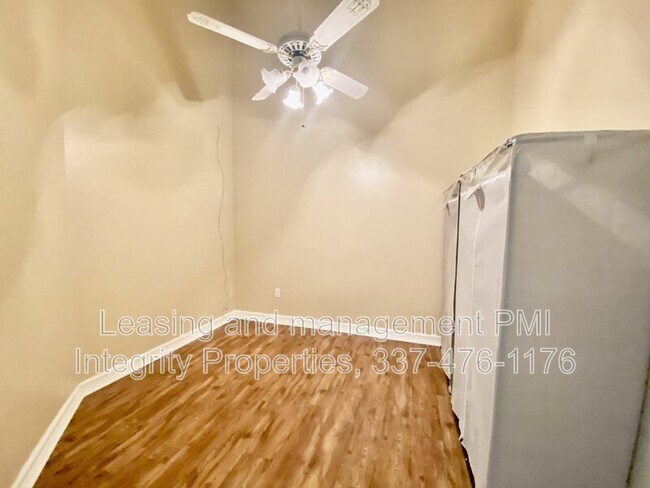 Building Photo - 11550 Southfork Ave