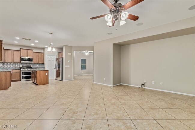 Building Photo - 6714 Boom Town Dr