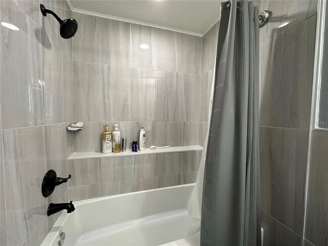 Building Photo - 5554 Metrowest Blvd