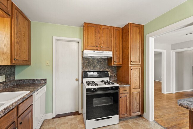 Building Photo - 3132 NW 44th St