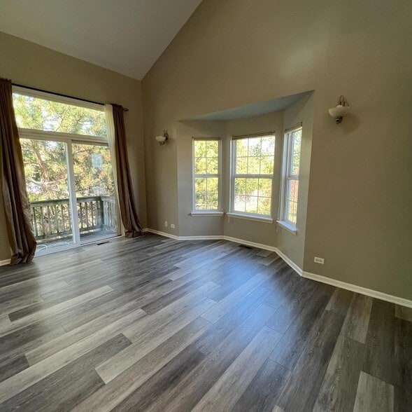 Building Photo - 1169 Shorewood Ct