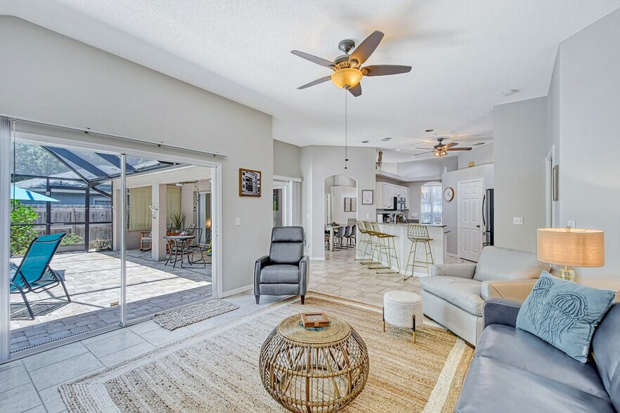 Building Photo - 7212 Hagen Ln