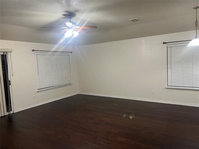 Building Photo - 6949 Sylvan Meadows Dr