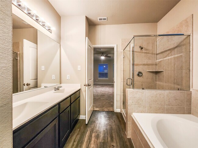 Building Photo - 4329 McGregor Blf Ln