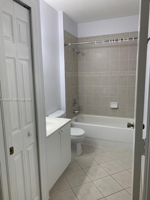 Building Photo - 1176 NE 32nd Ave