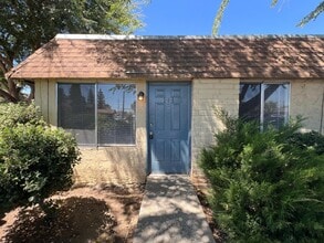 Building Photo - 491 Minnewawa Ave
