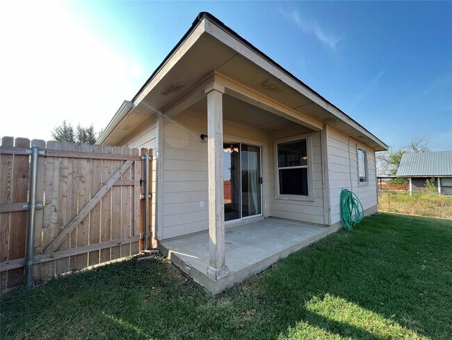Building Photo - 5820 Angel Dr