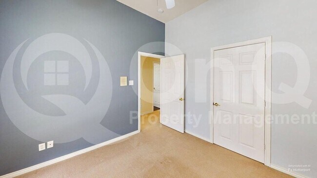 Building Photo - 3112 Chippenham Dr