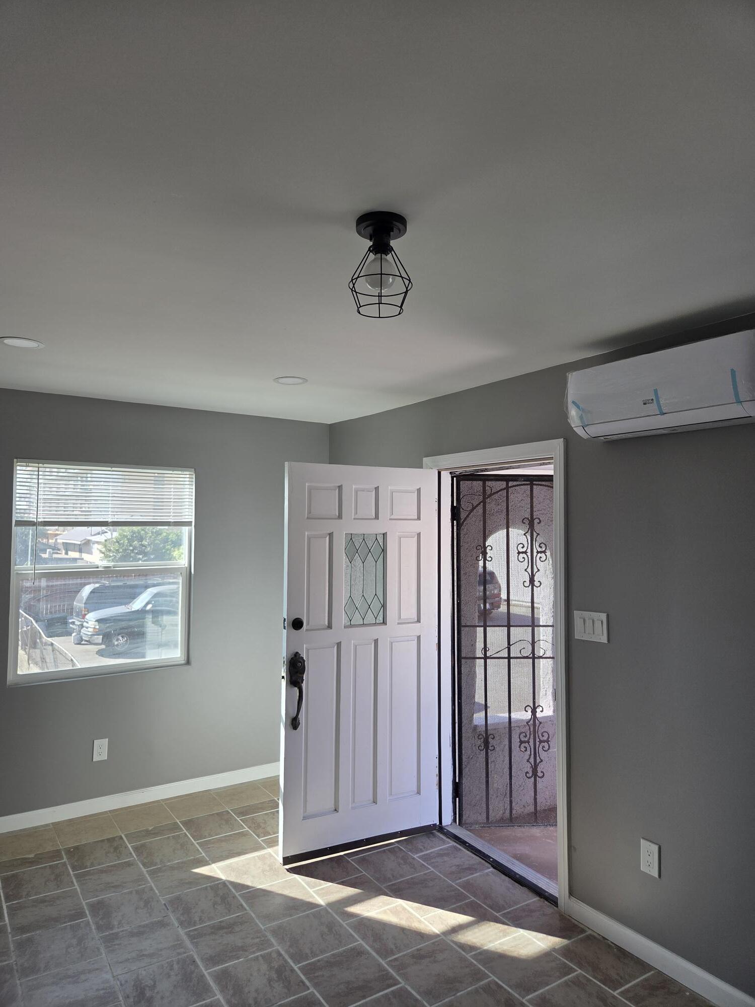 Building Photo - 4010 Rockwood St