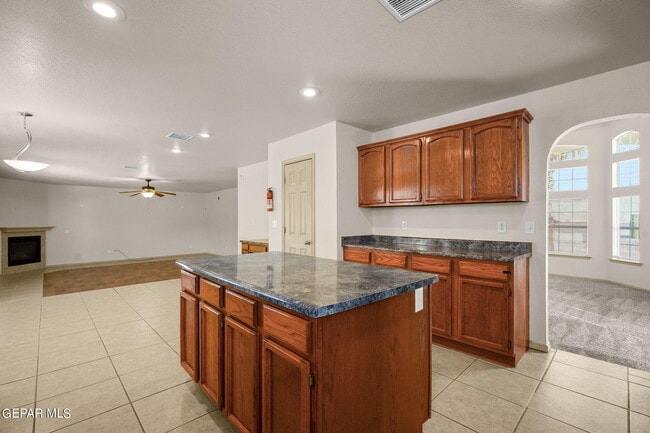 Building Photo - 6121 Byron St