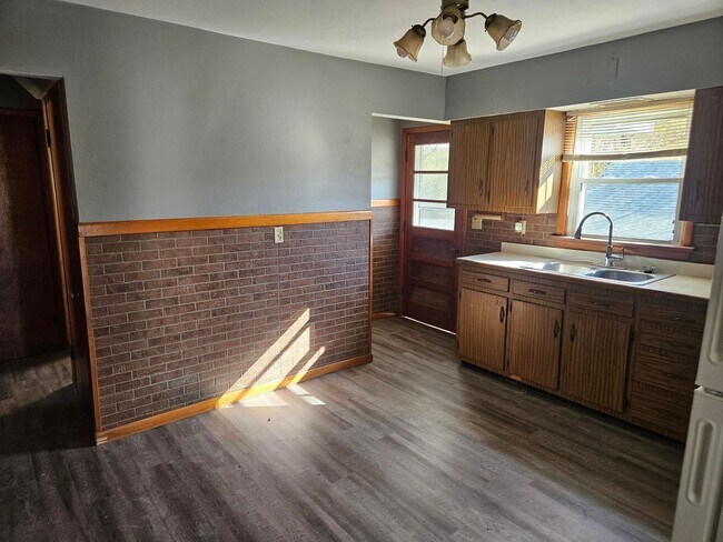 Building Photo - Single Family Rental Home - 3BR-1BA - New Haven MO 63068