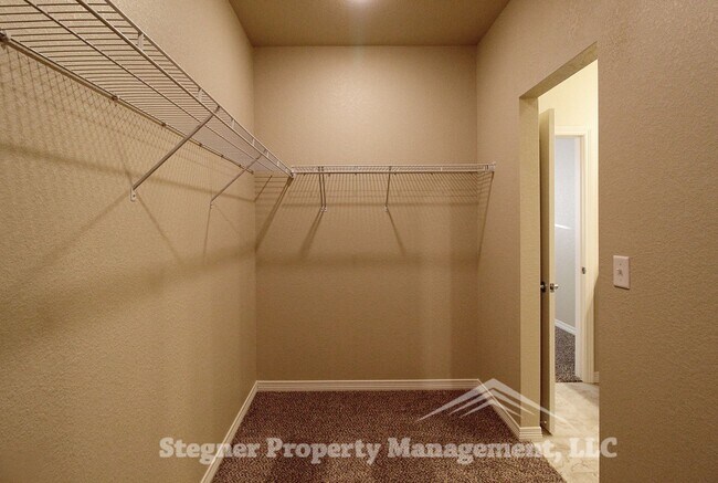 Building Photo - Great Townhome in Southeast Fort  Collins