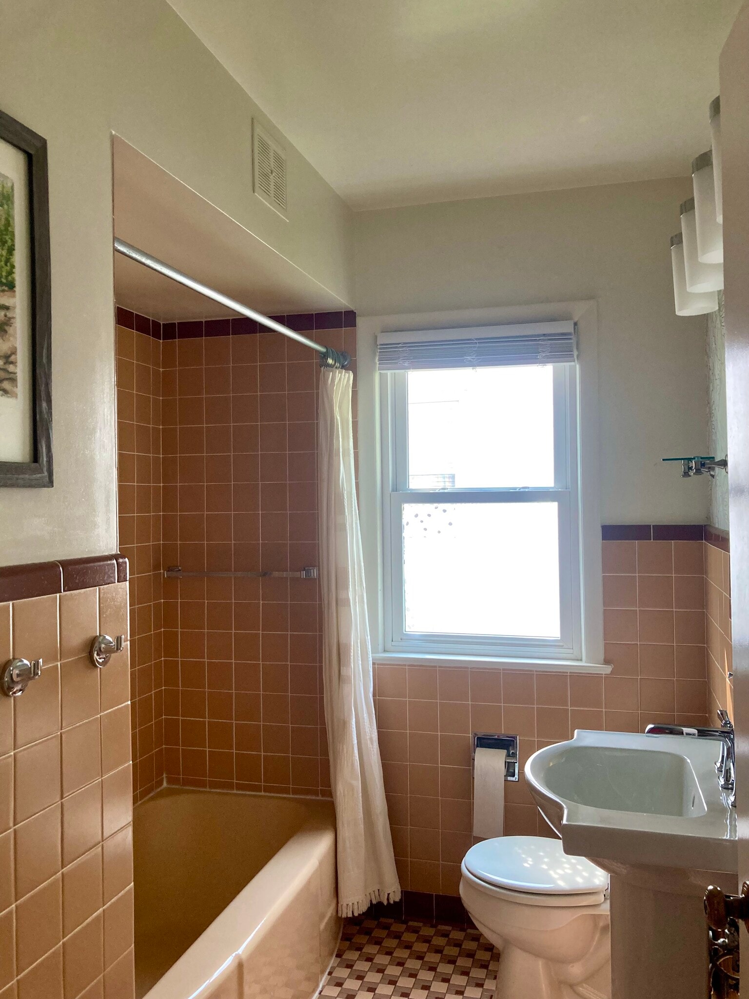 Building Photo - 4112 Gladstone St