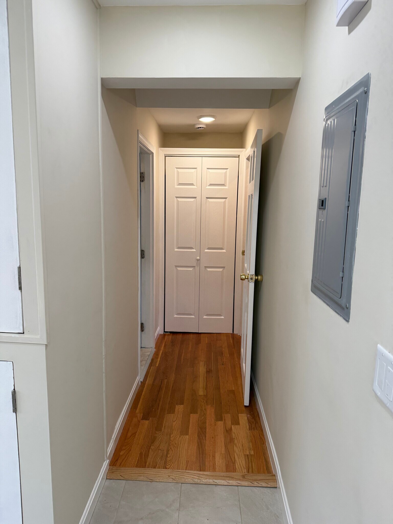 Building Photo - 3 Heath St