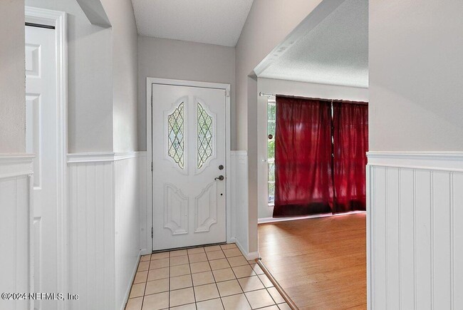 Building Photo - Beautiful 4-bedroom, 2-bath home in Mandarin!