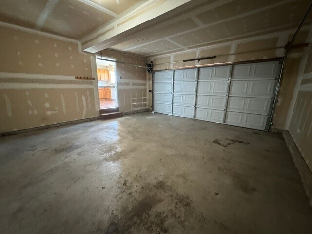 Building Photo - 125 Sophie Ln