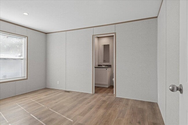 Building Photo - 1751 N Grand Ave W