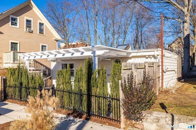 Building Photo - 43 Woodland St