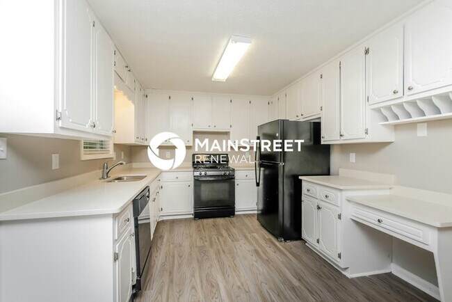 Building Photo - 4 Bedroom Pet-Friendly Home in Powder Spri...