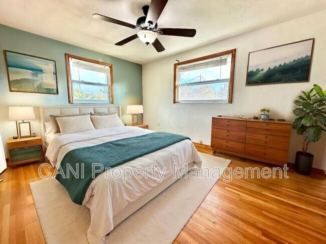 Building Photo - 575 E Compton Ct