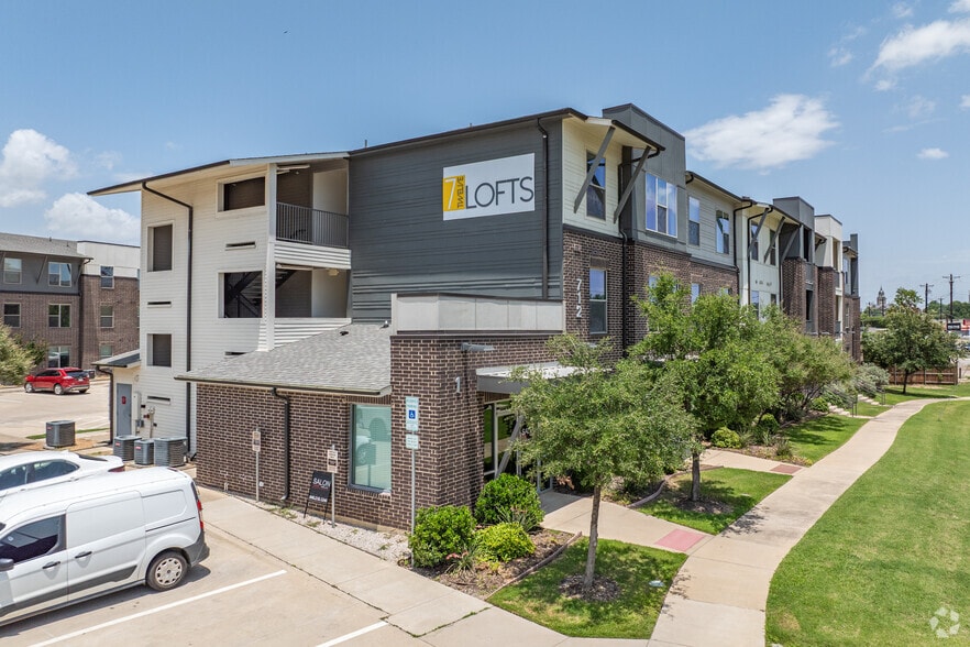 Primary Photo - SEVEN TWELVE LOFTS