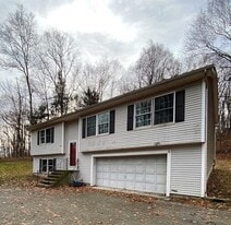 Building Photo - 272 Van Wyck Lake Rd