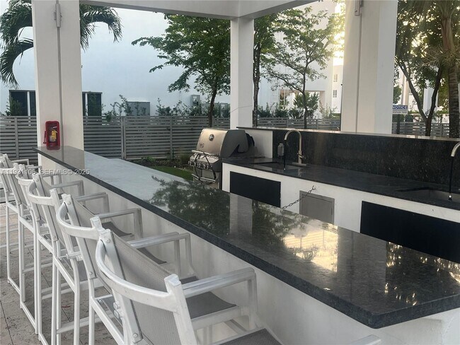 Building Photo - 6415 NW 102nd Path