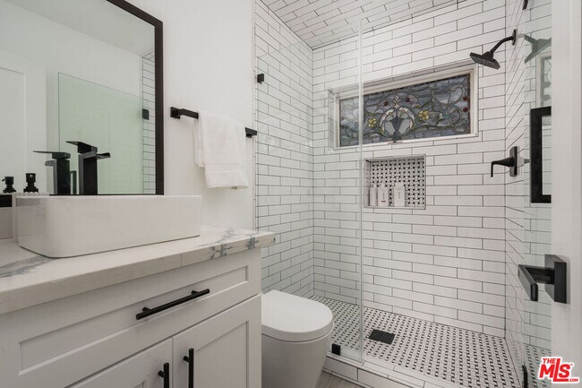 Building Photo - 1044 Waterbury Ln