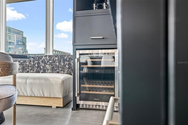 Building Photo - 777 N Ashley Dr