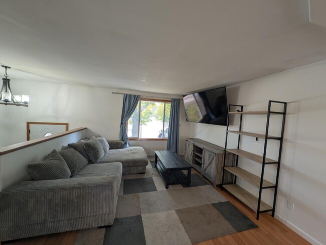 Building Photo - 801 Joliet Ct