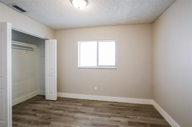 Building Photo - 5360 NW 197th Ln