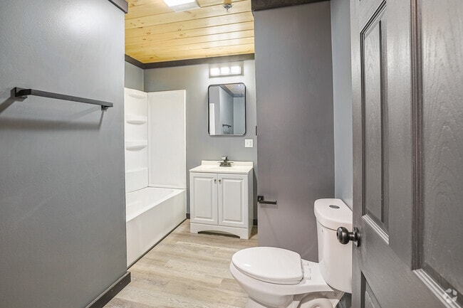 Studio - 400SF - Bathroom - 3618 Shinnston Pike