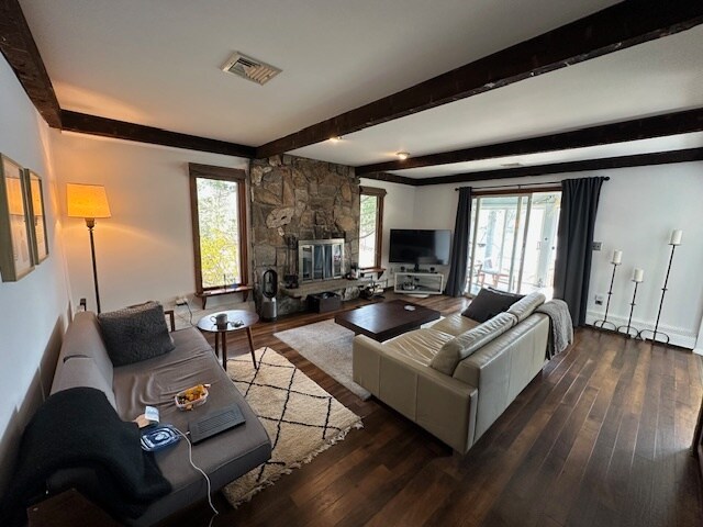 Living Room W/FPLC - 1 Lakeshore Dr W