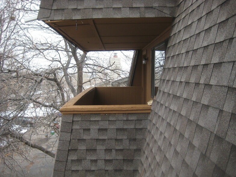 Building Photo - 8990 W 63rd Ave