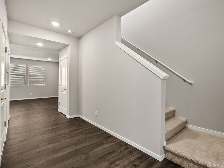 Spacious Front Hallway - 5746 Waverly Rd SW