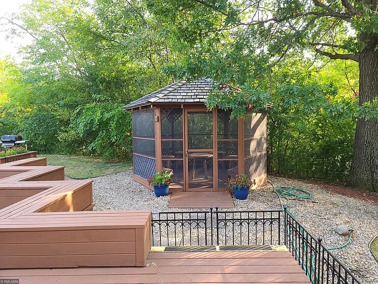 Gazebo - 4575 W 80th Street Cir