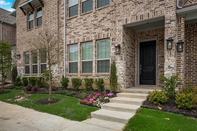 Building Photo - 1577 Windermere Wy