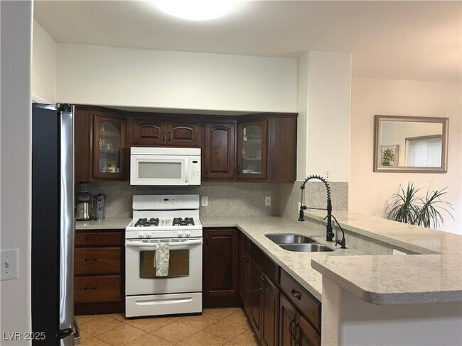 Building Photo - 6201 E Lake Mead Blvd