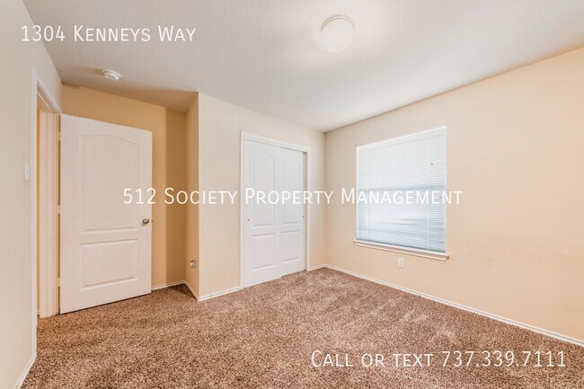 Building Photo - 1304 Kenneys Way