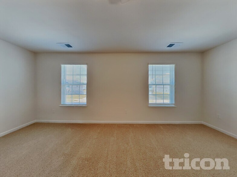 Building Photo - 120 Paper Birch Wy