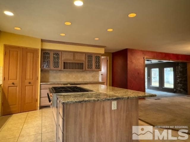 Building Photo - 2125 Lakeside Dr
