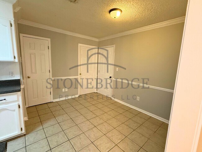 Building Photo - 3 bed, 2 bed home in Helena