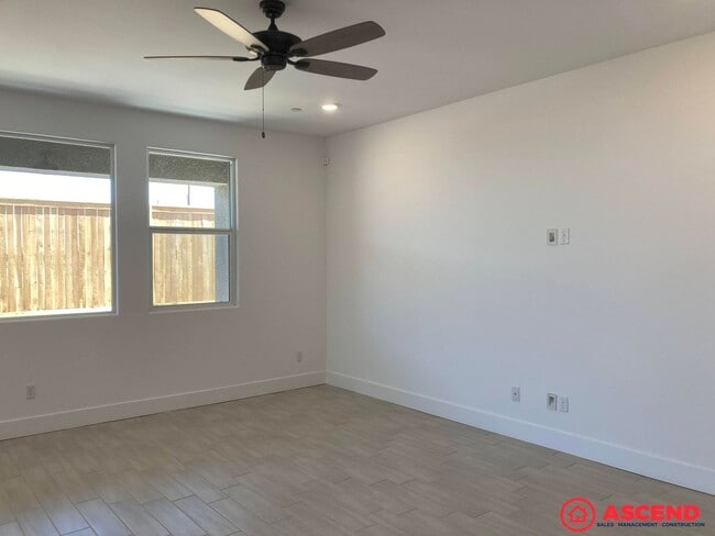 Building Photo - 9734 Cotton Creek Dr