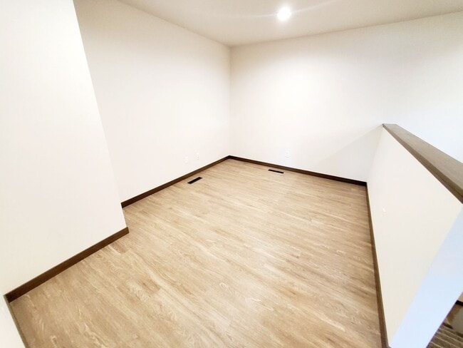 Building Photo - 4450 Cumberland Loop