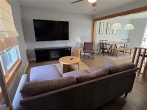 Building Photo - 2402 SE Jayel Terrace